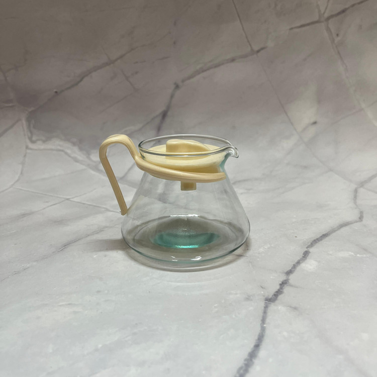 قوری زعفران کرم